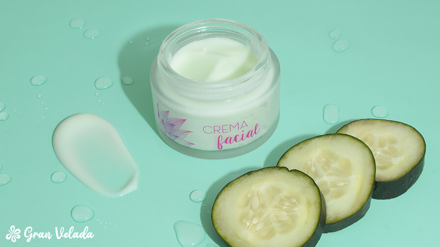 agua gel con niacinamida post
