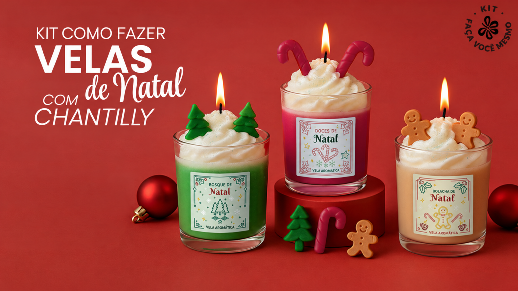 Três velas de Natal com chantilly: abeto, boneco de bolacha e bengala de caramelo