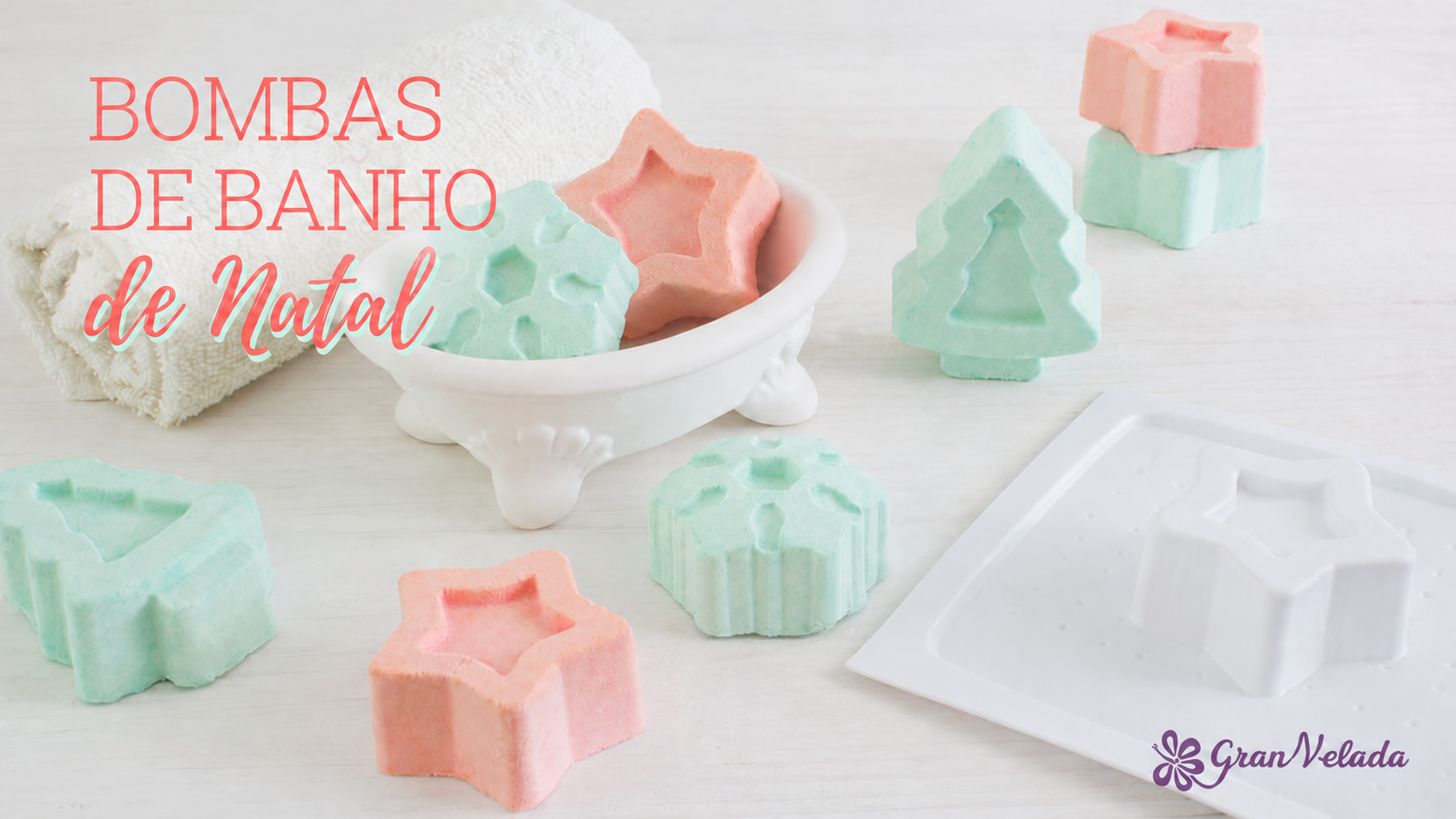 Bombas de banho de Natal verdes e cor-de-rosa em forma de árvore, estrela e floco de neve