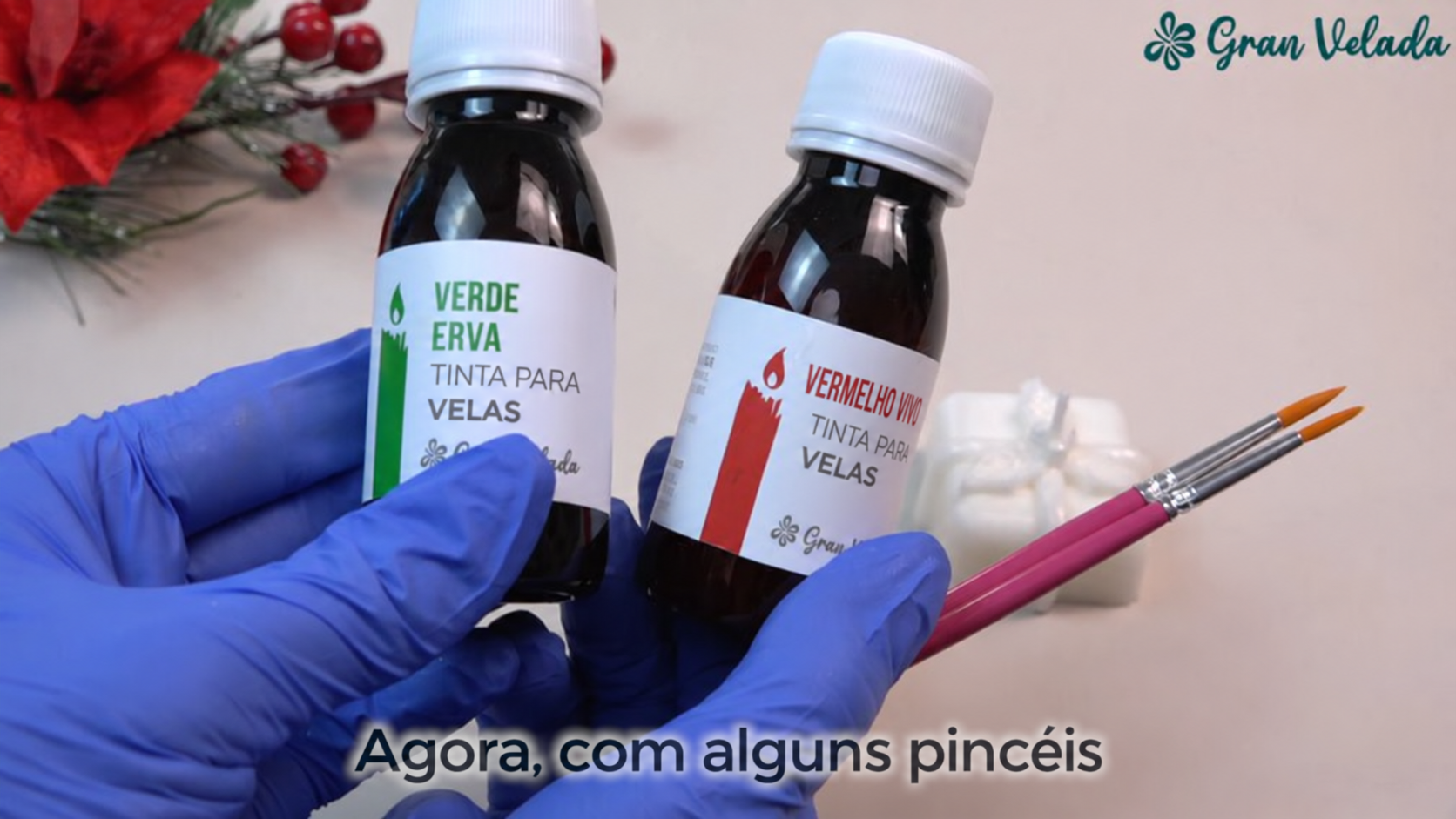 Prepara o acabamento nacarado e as tintas